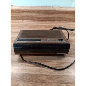 Panasonic FM/AM Clock Radio Alarm Model: RC-6064 TESTED